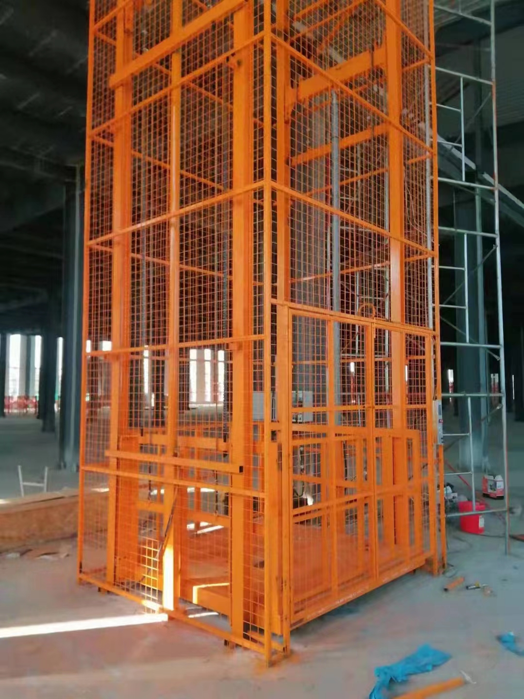 廠房液壓貨梯 導軌式升降平台 鏈條式升降機